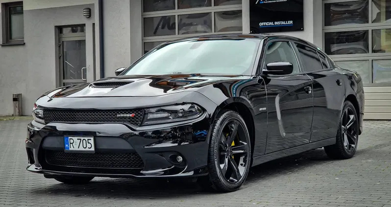 dodge podkarpackie Dodge Charger cena 119900 przebieg: 117000, rok produkcji 2018 z Rzeszów